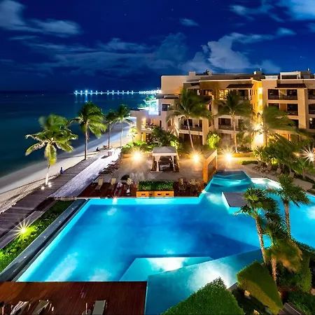 205 C: Centrally Located Apto. With Ocean View