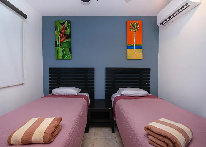 205 C: Centrally Located Apto. With Ocean View * Playa del Carmen