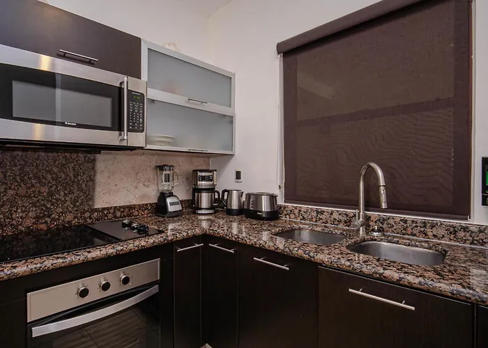 Apartment 205 C: Centrally Located Apto. With Ocean View